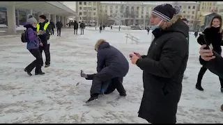 В Екатеринбурге полицейские оцепили Дворец молодежи