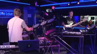 Disclosure - You & Me ft Eliza Doolittle (Live Lounge)