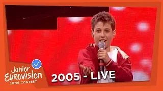 Antonio José - Te Traigo Flores - Spain - 2005 Junior Eurovision Song Contest