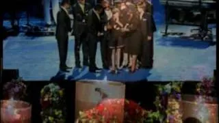 Michael Jackson's daughter Paris gives emotional farewell at memorial