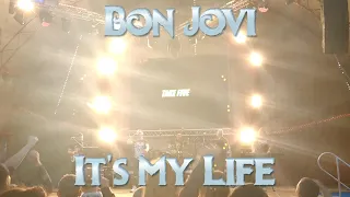 Bon Jovi - It's My Life (cover) Парень круто спел под дождем