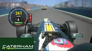 Vitaly Petrov overtake Felipe Massa at Valencia GP