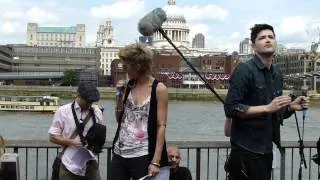 Bo Bruce and  Danny O'Donoghue Busking at the Tate Modern