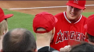 Mike Trout promising me a bat at Globe Life Park!