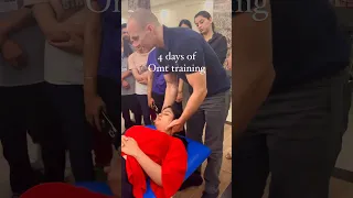 Online or face to face training in manual therapy techniques