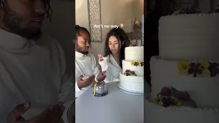 Why they let her buy this cake 😅