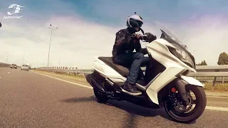 Kymco Downtown 350: Wspomnienie mojego pierwszego maxi skutera | Jednoślad.pl