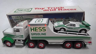 HESS TRUCK AND RACER - CAMINHÃO MINIATURA BRINQUEDO ANTIGO