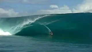 Surfer | Laird Hamilton Surf Teahupoo 17 August 2000