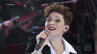 Patrícia Marx canta "Sonho de Amor" no Altas Horas (2024)