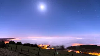 Time lapse star on fog