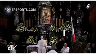 Pope Francis prays at the Black Madonna of Czestochowa