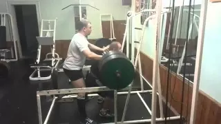 Александр Курак ( Беларусь) , присед в наколенниках - 310 кг на 2 раза, подготовка к сезону !