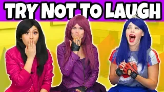 Try Not to Laugh Challenge. (Mal vs Evie vs Lonnie Characters) Totally TV