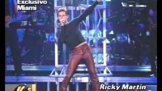 Miami, Ricky Martin "Shake you bom bom" -Versus