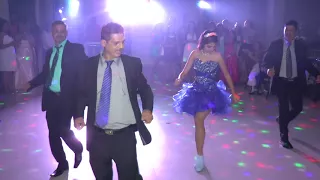 BAILE LOCO CON LOS TIOS DE LA XV