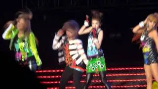 110715 2NE1 - I AM THE BEST @ Singapore Korean Music Wave KMW 2011