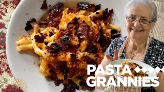 Discover Teresa's crunchy breadcrumb and pepper pasta from Basilicata! | Pasta Grannies