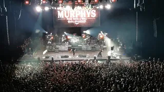 Dropkick Murphys - Intro - The lonesome boatman - The boys are back (Live in Brussels)