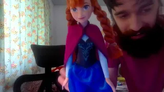 Which Anna Doll Has the Best Outfit?