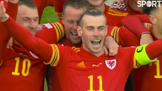 "𝐘𝐌𝐀 𝐎 𝐇𝐘𝐃!" 🏴󠁧󠁢󠁷󠁬󠁳󠁿 Wales players and fans celebrate qualifying the 2022 FIFA World Cup!