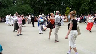 Танцы Бабульки. Сокольники. Dancing grandmas part 4