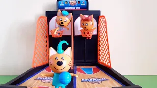 Три Кота играют в баскетбол