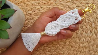 DIY  LLAVERO en MACRAMÉ  (paso a paso) PRINCIPIANTES | DIY Macrame Keychains Tutorial for Beginners