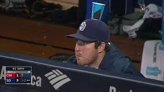 Padres' dugout HOODWINK Jedd Gyorko with cup-on-the-hat prank