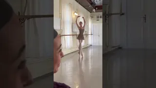 Vaganova Graduation Exam - Pirouettes (Sofya Valiullina, Maria Koshkaryova)