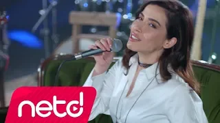 Burcu Güneş - Nar Danesi & Bahçe Duvarından Aştım (Potpori)