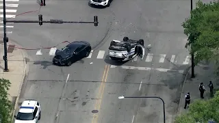 2 Chicago cops injured in rollover crash on South Side