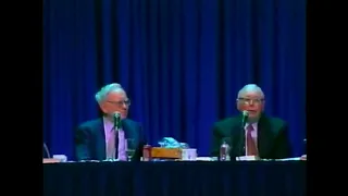 Warren Buffett & Charlie Munger on Low Probability Transformative Events | 2004 Annual Meeting