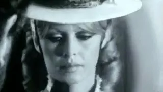 Brigitte Bardot sur un plateau TV le 04 01 1971 Sur le tournage du Boulevard du Rhum