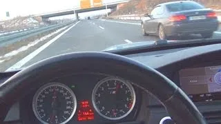 BMW M3 E92 - SHIFT Down into 3. Gear on Autobahn Highway Autostrada Speeding Acceleration Sound POV