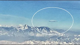 Cylinder shaped UFO filmed over Santiago de Chile