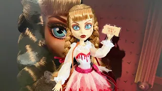 MONSTER HIGH SKULLECTOR ANNABELLE DOLL REVIEW AND UNBOXING