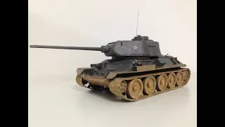 T-34-85 Timelapse Build - 1:35 Academy Kit