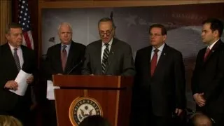 US senators unveil immigration reform deal