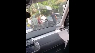 إعتداء حمزة أفرو على سيارة في الشريع العام Hamza afro