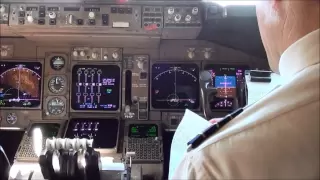 United Airlines 747-400 Cockpit