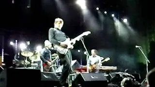 Wilco performs "Hoodoo Voodoo" at Sasquatch! 2011