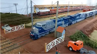 RUMO    Trem de carga  video especial de natal