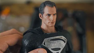 Hot Toys Zack Snyder’s Justice League Superman and Knightmare Batman | Unboxing and Review