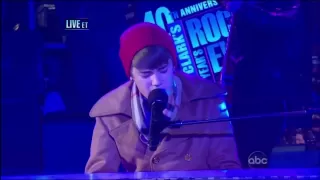 Justin Bieber "Let It Be" Live From Times Square - New Year's Eve 2011 (HD) .mp4