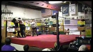 2013-08-17 Kacee Carlisle vs Tremor