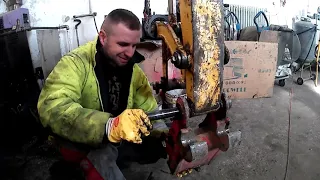 KOMATSU Pc 26  Excavator Repair časť 1. (minibáger)