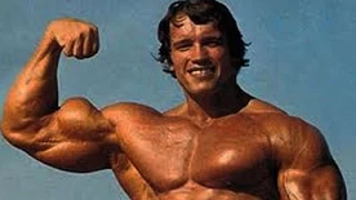 Rare Footage of Arnold Schwarzenegger Training Back and Chest at Golds Gym Venice