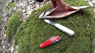 Victorinox Farmer vs Hiker. SAK Survival Showdown!