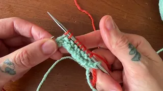 Knitting Tutorial: Managing color changes with a slipped stitch edge